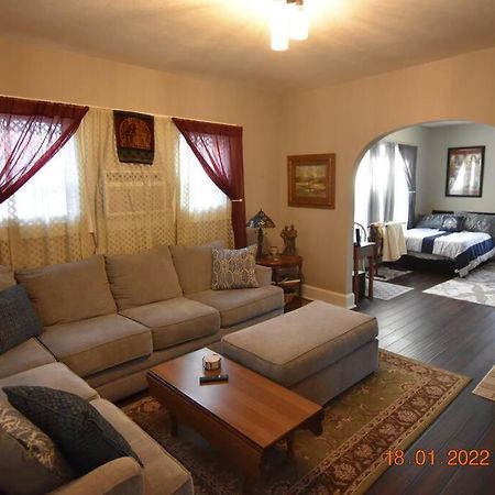 Bungalow In Bloom French Lick Bagian luar foto