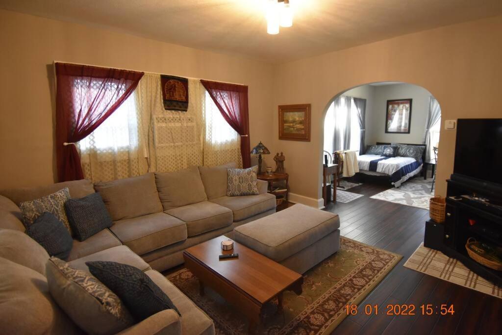 Bungalow In Bloom French Lick Bagian luar foto